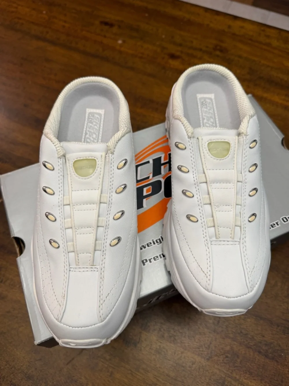 Skechers All-White Slip-On Bright Eyes - Picture 2 of 6